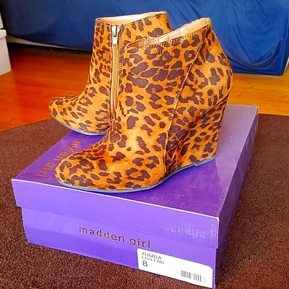 Madden Girl Wedge booties